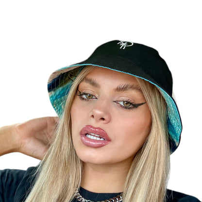 “Isla” Print Reversible Black Bucket Hat - Women's